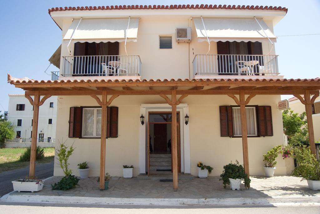 Galini Hotel Methone Buitenkant foto